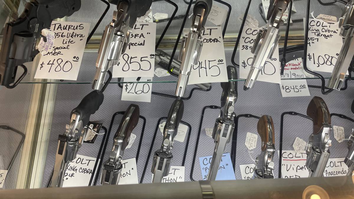 Premium Colt revolver collection: Colt Cobra Special, Colt Cobra, Colt King Cobra .38 Special, Colt King Cobra Target .357, Colt Python, Colt Viper, and Colt Anaconda.