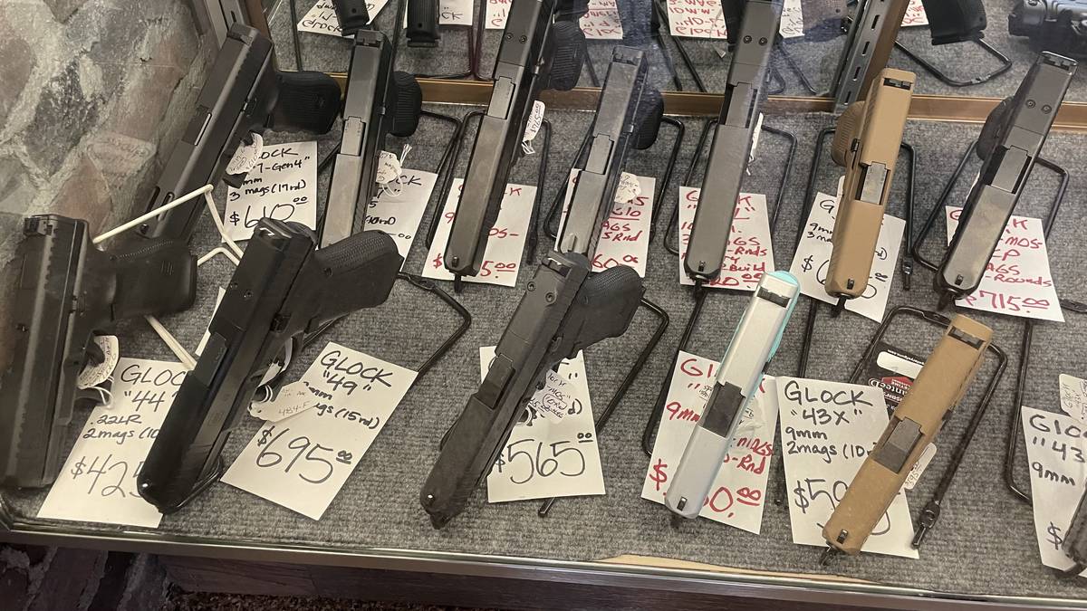 Glock pistol lineup: Glock 17 Gen4 9mm, Glock 49, Glock 44 .22LR, Glock 19 MOS, Glock 21 MOS, and Glock 43X 9mm with FDE finishes.